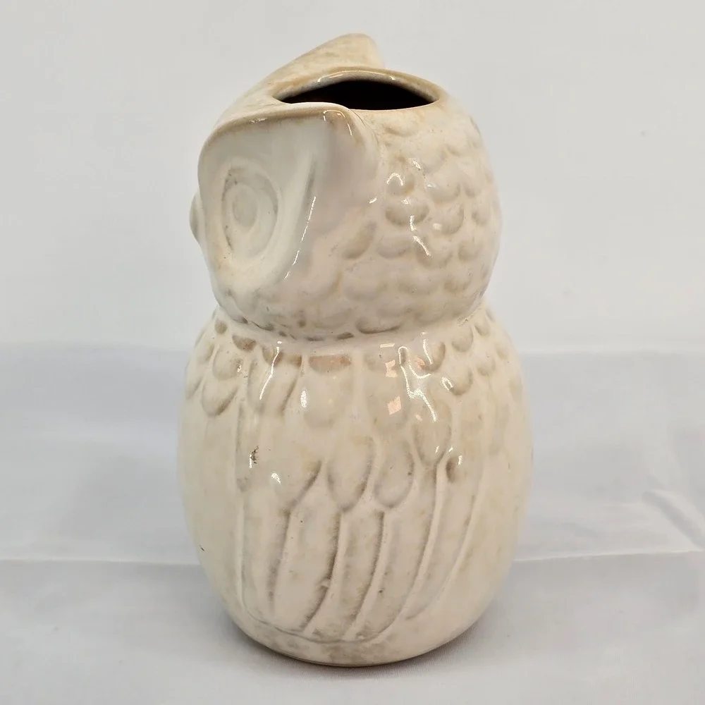 Vintage Style Ceramic Owl Figurine Bud Vase Cream‎ Beige Speckled Glaze 5 Inch